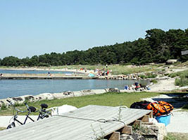 Djupviks strand, Djupviks Hamn